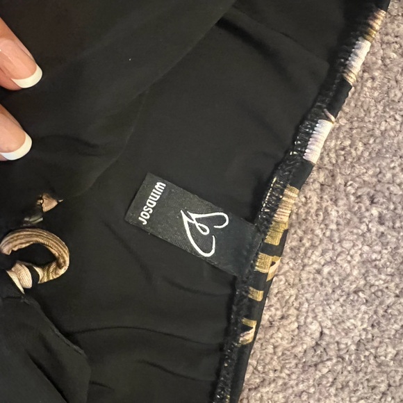 Cut out mini dress - Picture 5 of 5